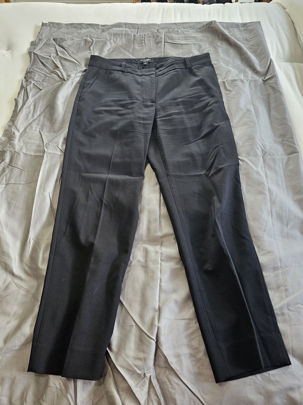 Banana Republic Women's Black Trousers Size 10 Italian Fabric Made In Jordan